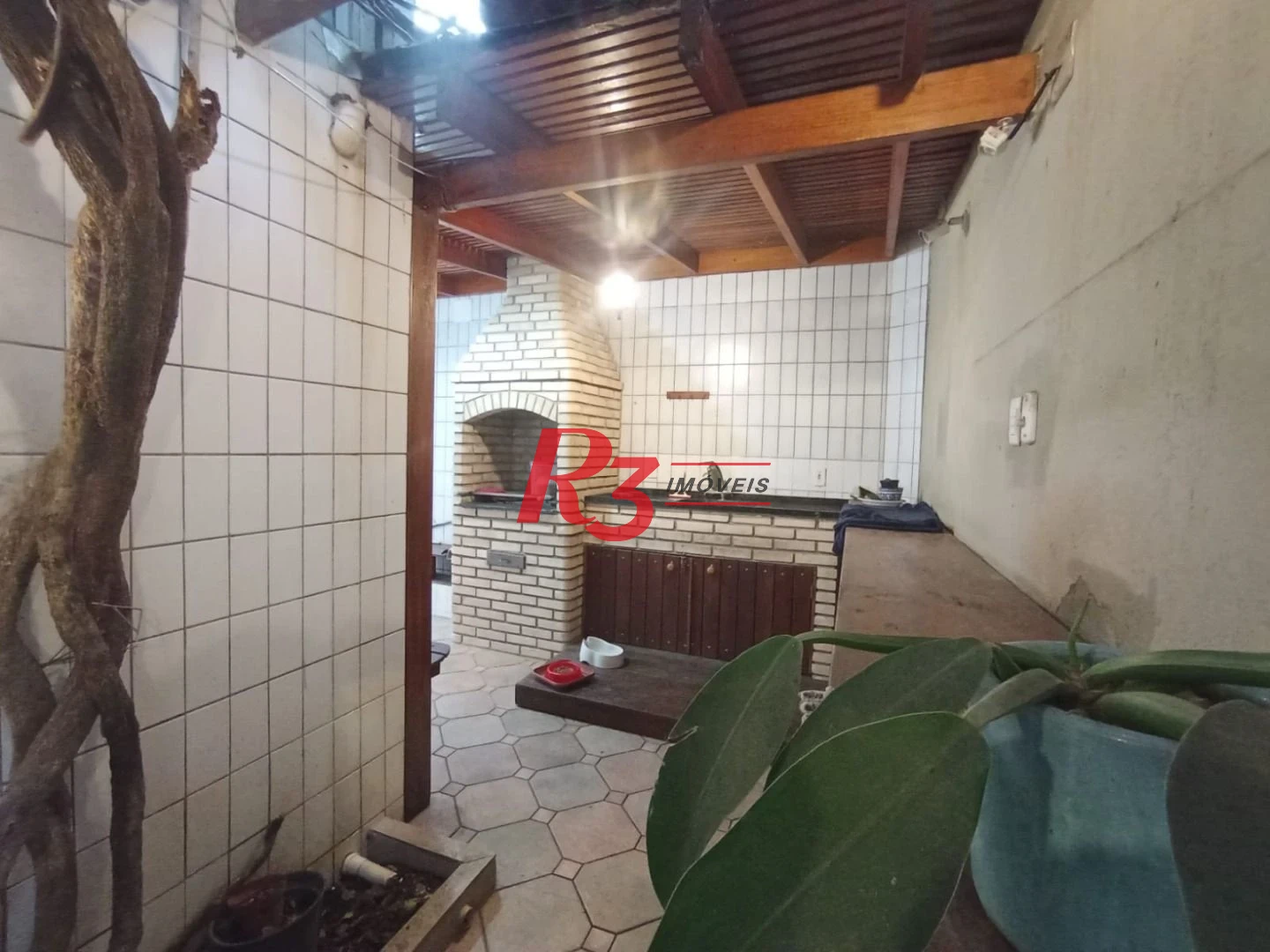 Sobrado com 3 dormitórios à venda, 185 m² por R$ 1.500.000,00 - José Menino - Santos/SP
