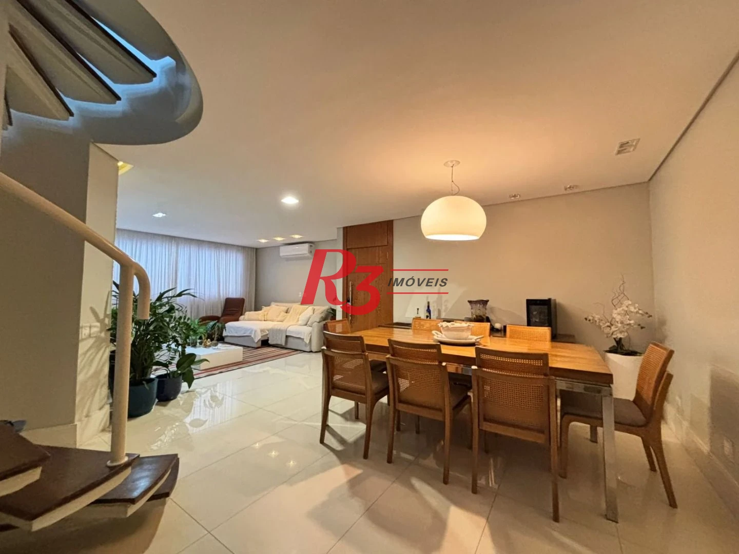 Cobertura à venda, 300 m² por R$ 3.900.000,00 - Gonzaga - Santos/SP