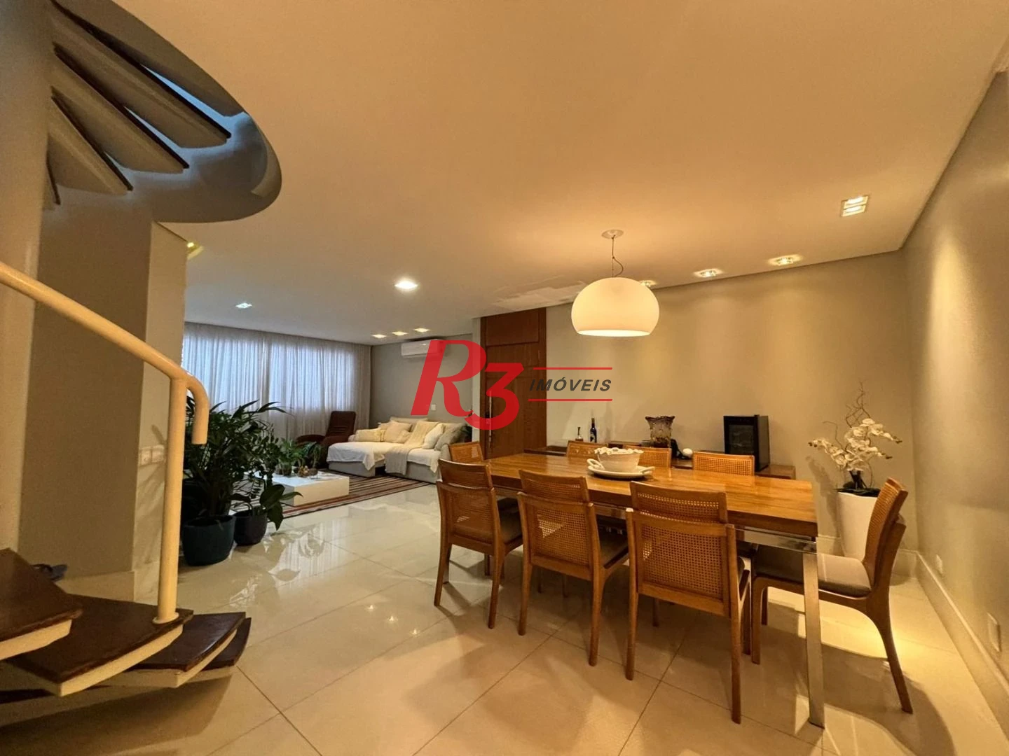 Cobertura à venda, 300 m² por R$ 3.900.000,00 - Gonzaga - Santos/SP
