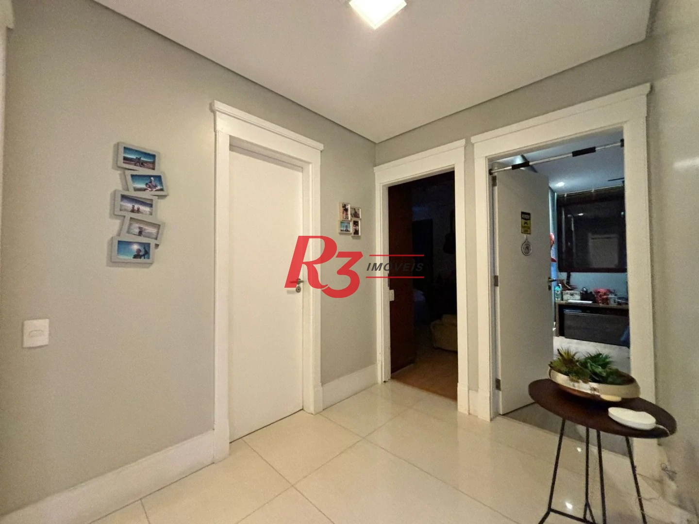 Cobertura à venda, 300 m² por R$ 3.900.000,00 - Gonzaga - Santos/SP
