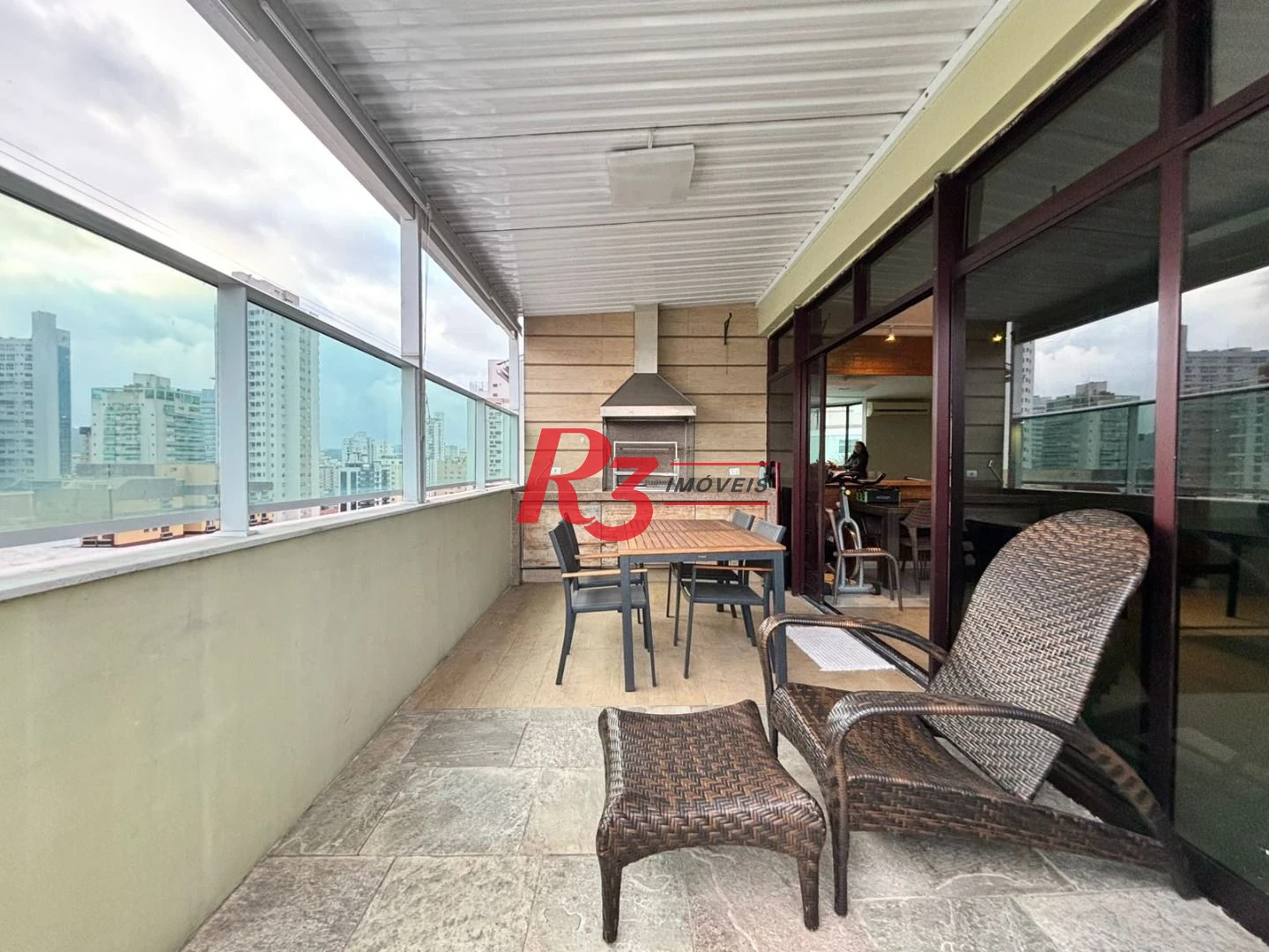 Cobertura à venda, 300 m² por R$ 3.900.000,00 - Gonzaga - Santos/SP