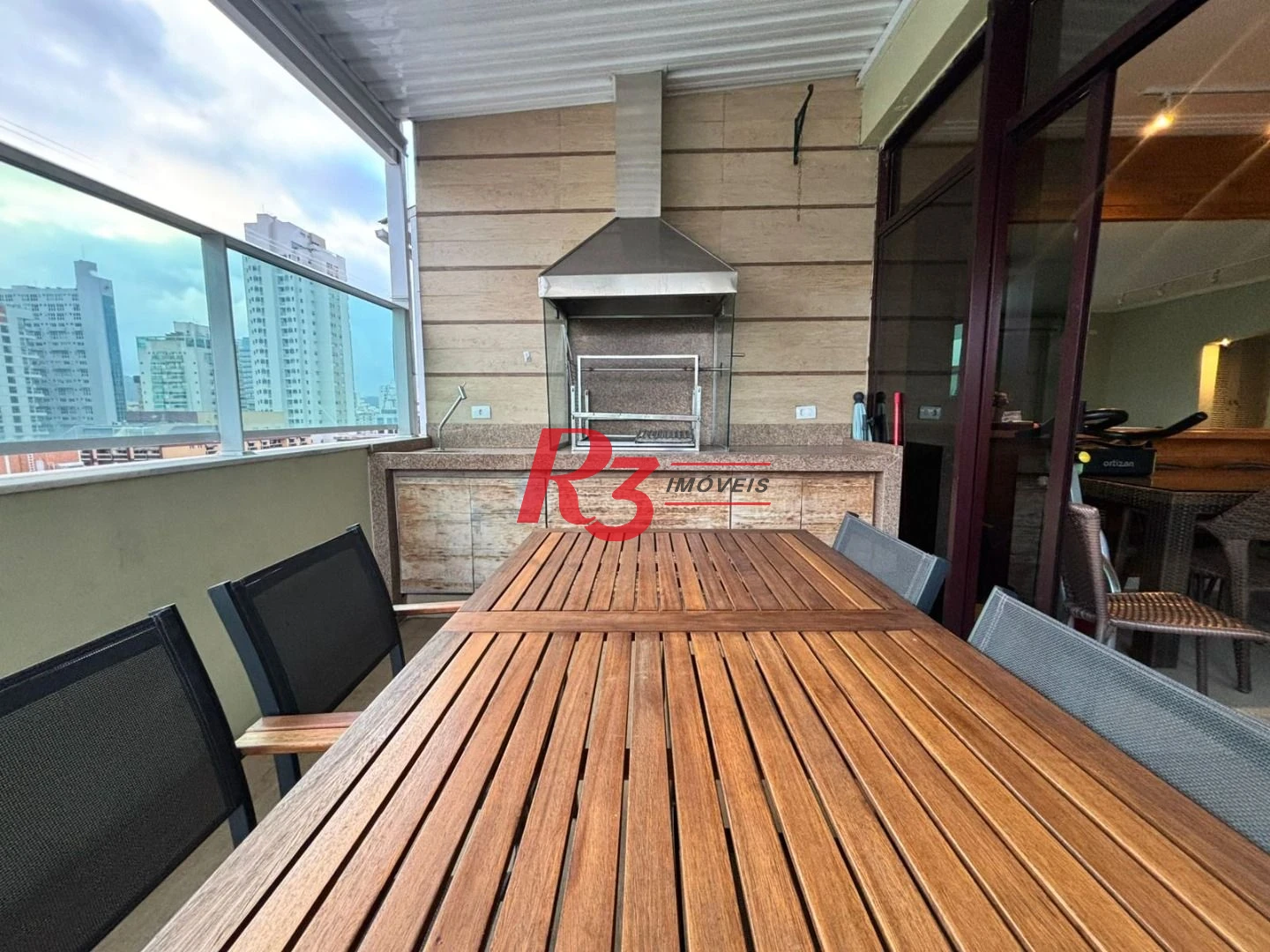 Cobertura à venda, 300 m² por R$ 3.900.000,00 - Gonzaga - Santos/SP