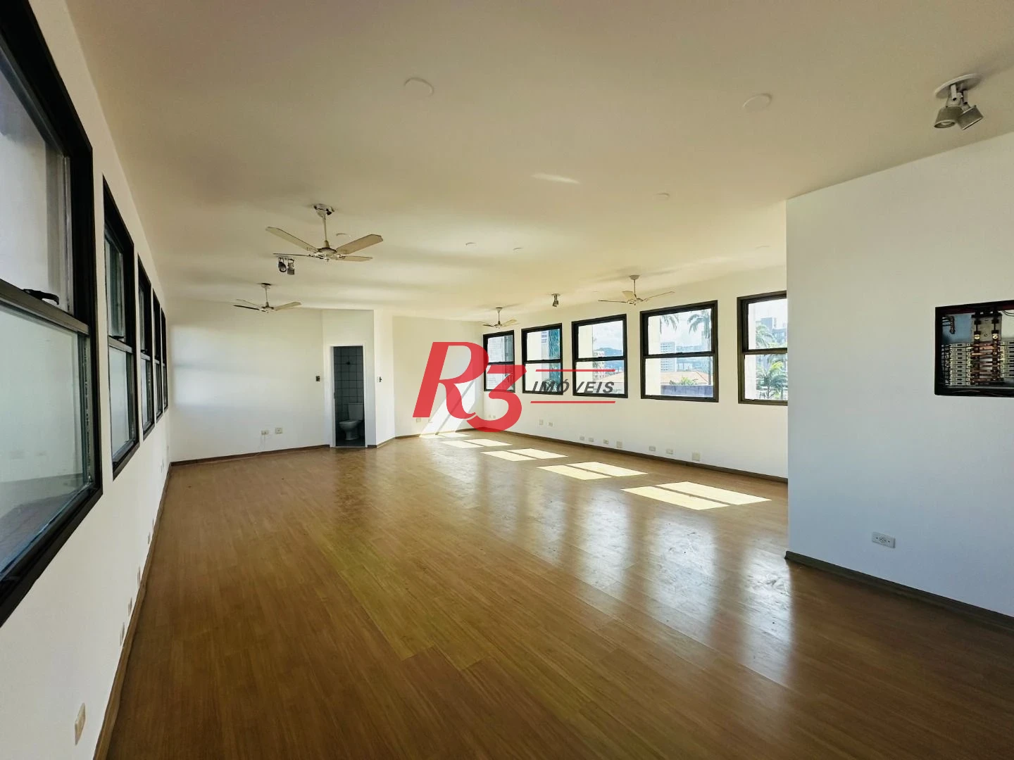 Sala à venda, 73 m² por R$ 449.000,00 - Gonzaga - Santos/SP