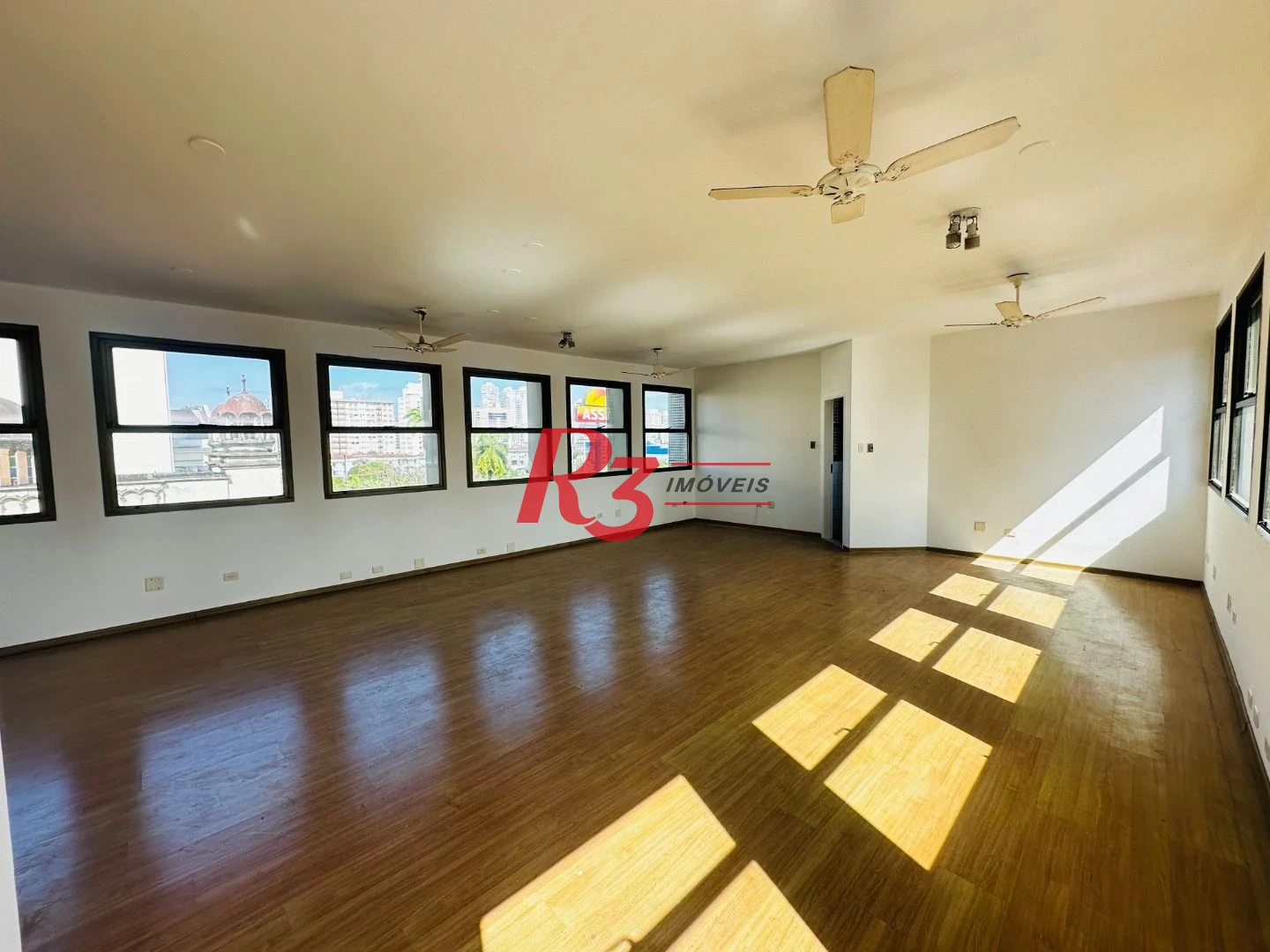Sala à venda, 73 m² por R$ 449.000,00 - Gonzaga - Santos/SP