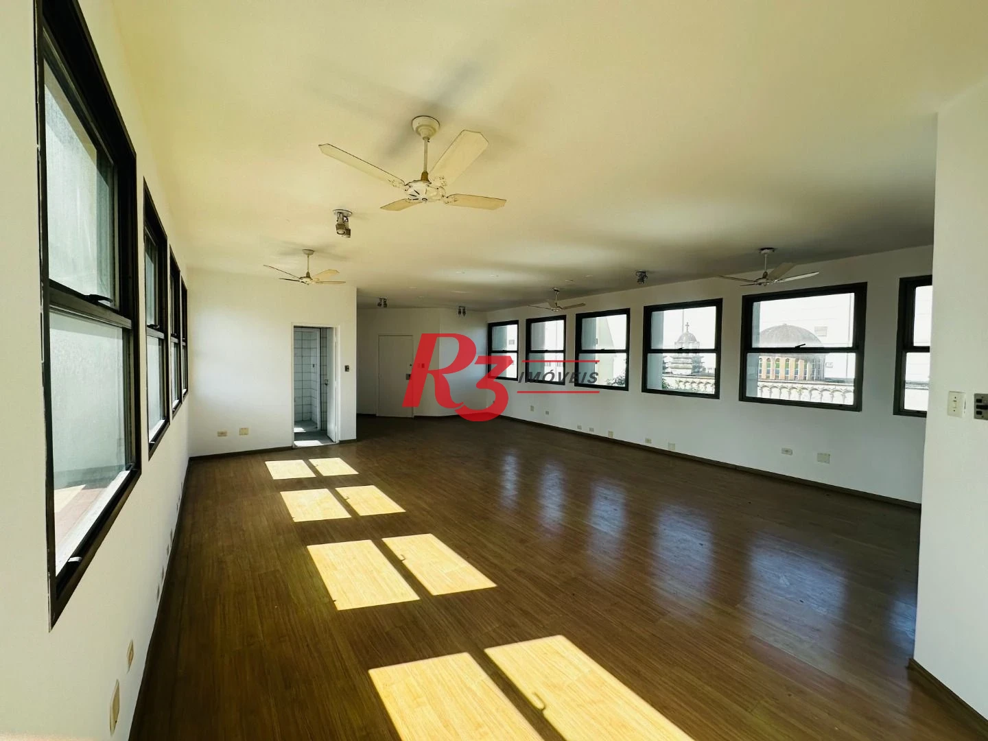 Sala à venda, 73 m² por R$ 449.000,00 - Gonzaga - Santos/SP