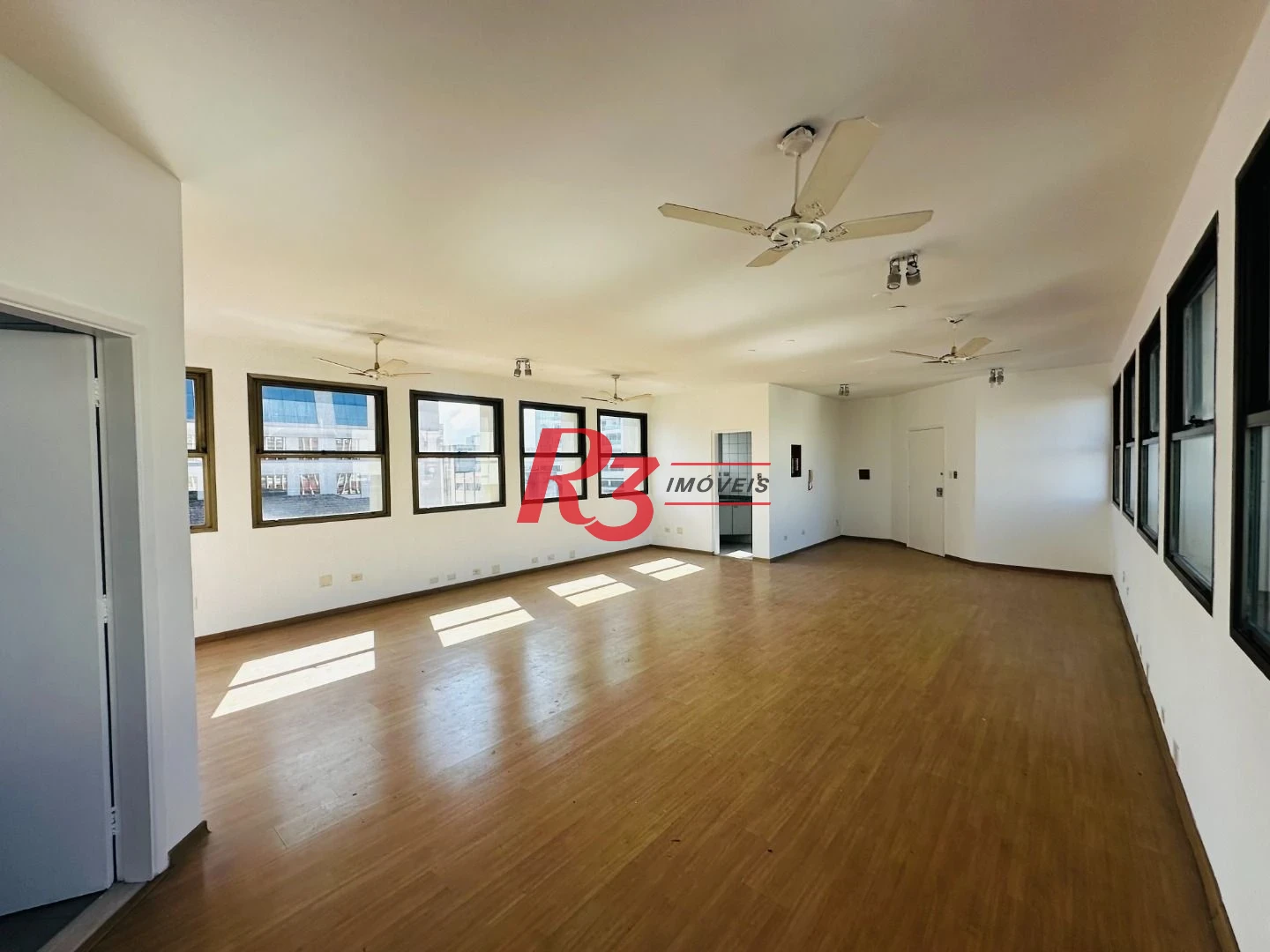 Sala à venda, 73 m² por R$ 449.000,00 - Gonzaga - Santos/SP