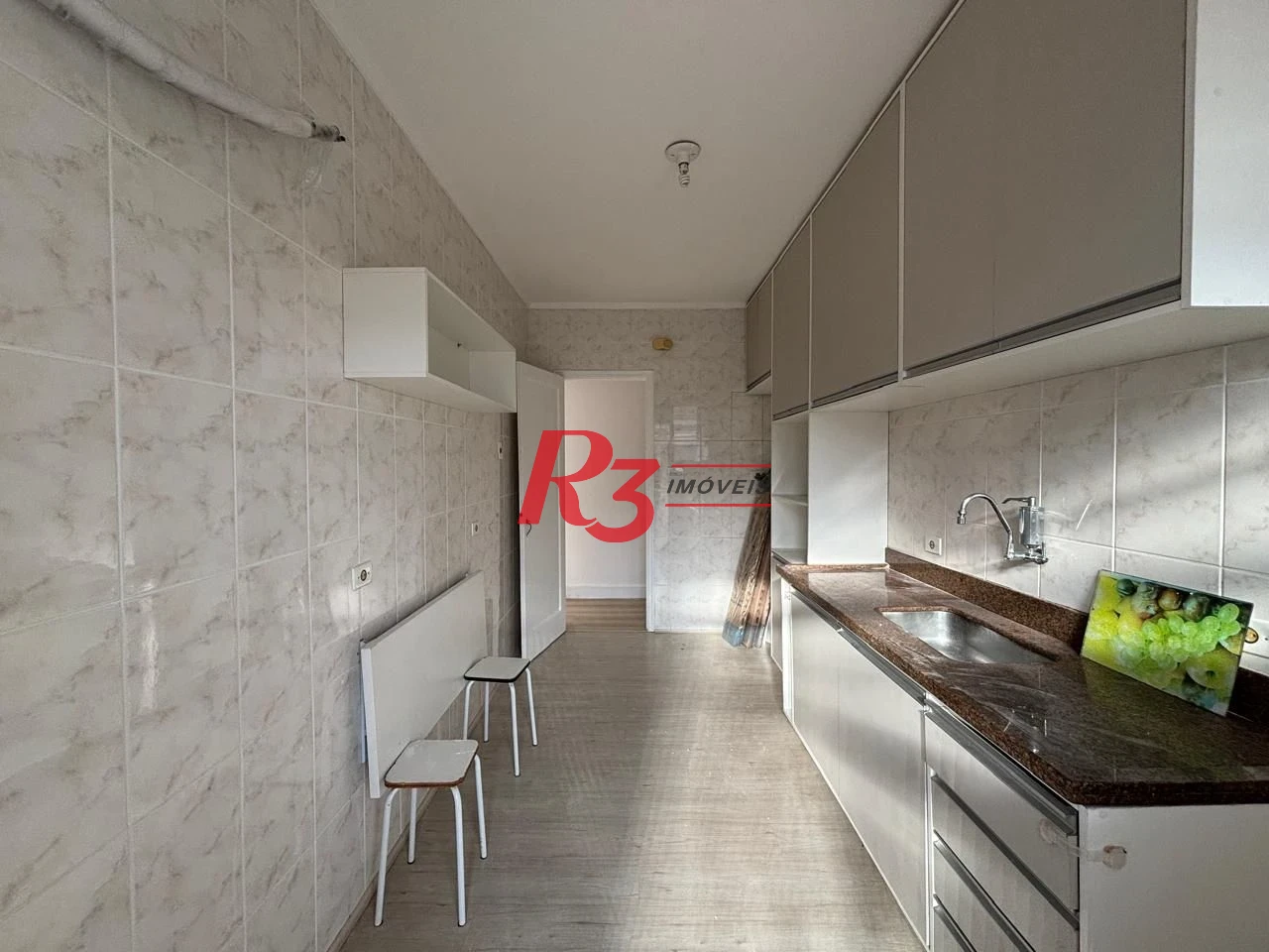 Apartamento com 2 dormitórios à venda, 59 m² por R$ 380.000,00 - Campo Grande - Santos/SP