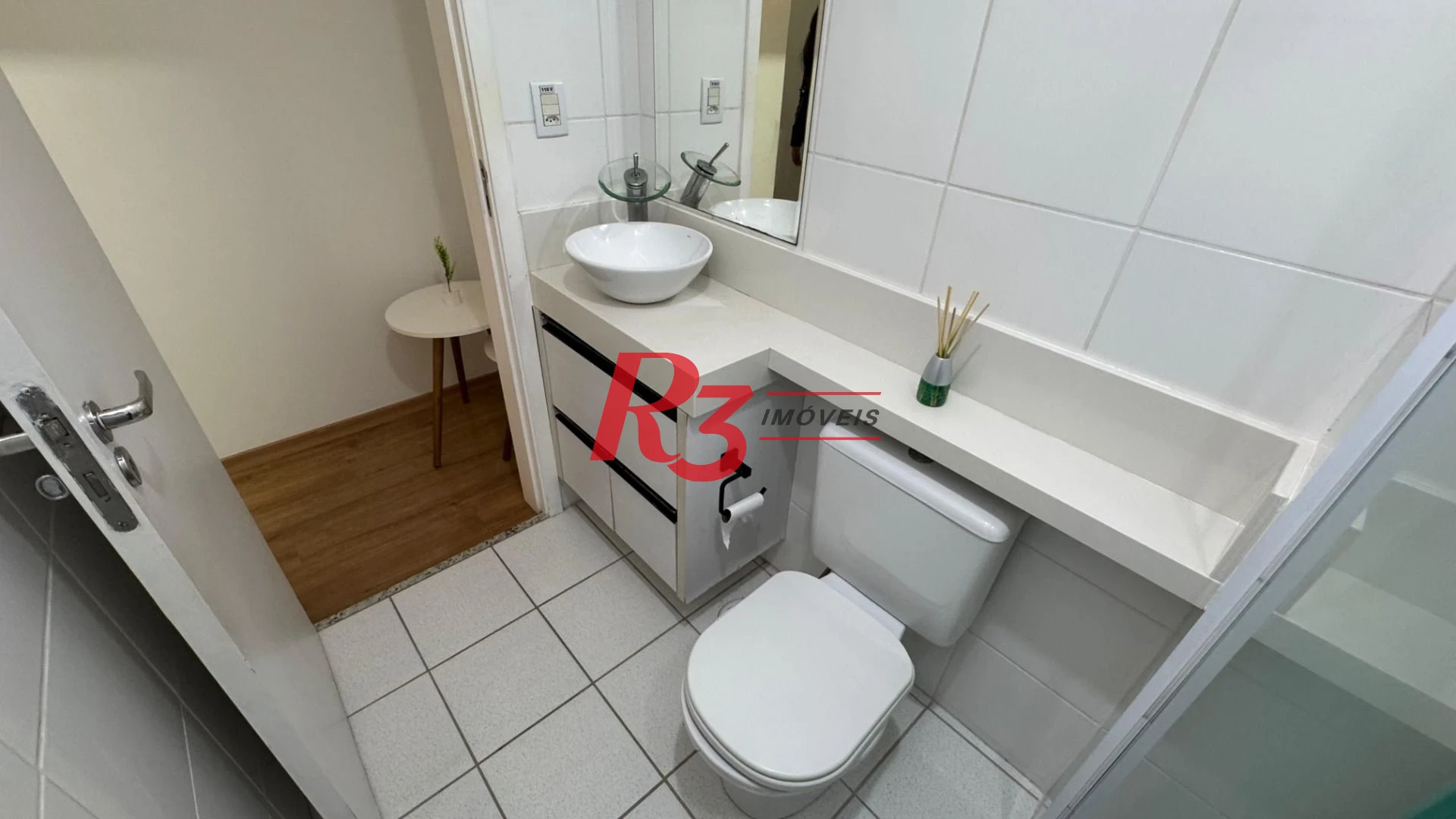 Apartamento com 2 dormitórios à venda, 51 m² por R$ 550.000,00 - Vila Matias - Santos/SP