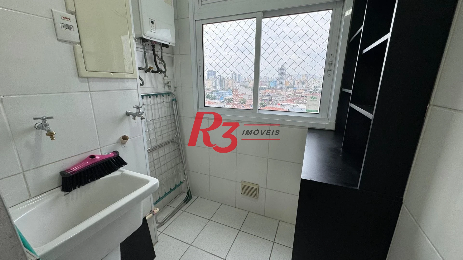 Apartamento com 2 dormitórios à venda, 51 m² por R$ 550.000,00 - Vila Matias - Santos/SP