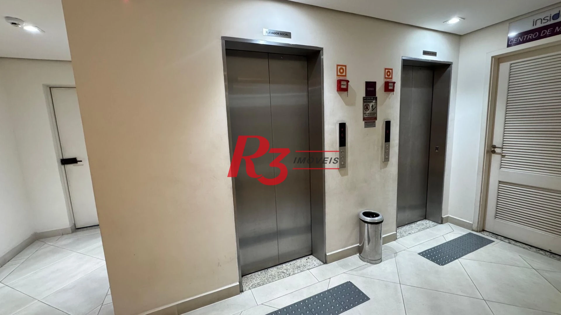 Apartamento com 2 dormitórios à venda, 51 m² por R$ 550.000,00 - Vila Matias - Santos/SP