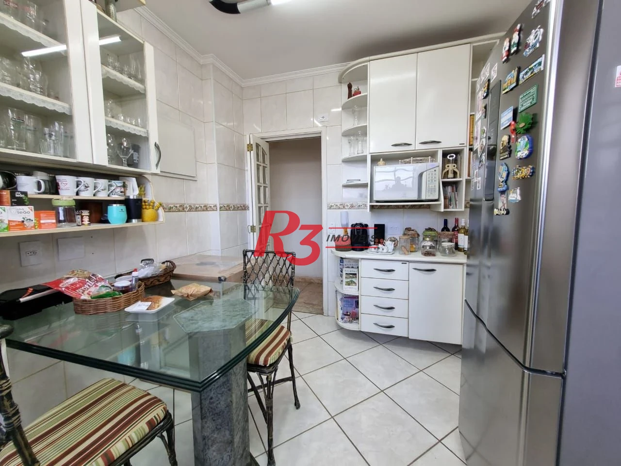 Apartamento com 2 dormitórios à venda, 95 m² por R$ 615.000,00 - Marapé - Santos/SP
