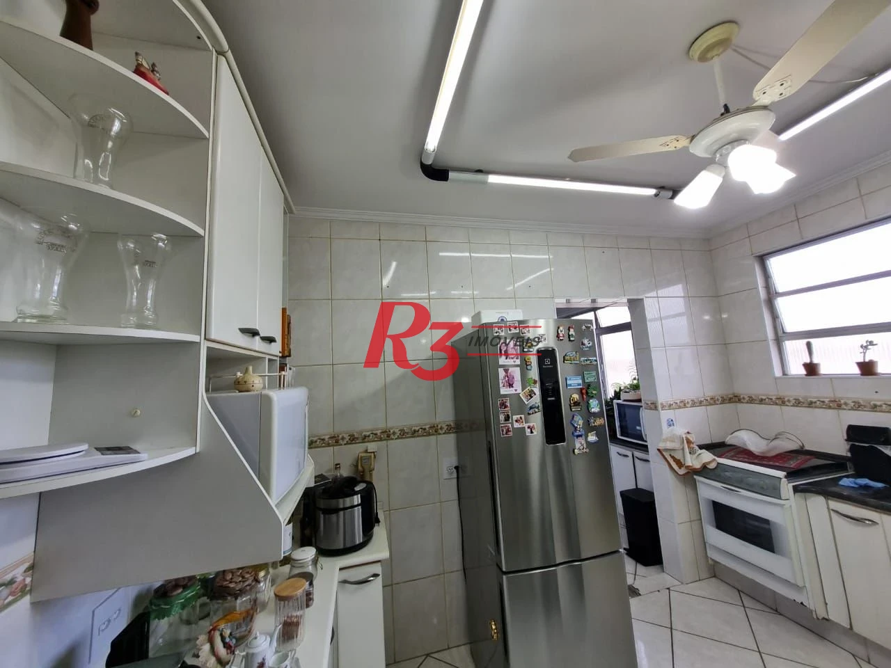 Apartamento com 2 dormitórios à venda, 95 m² por R$ 615.000,00 - Marapé - Santos/SP
