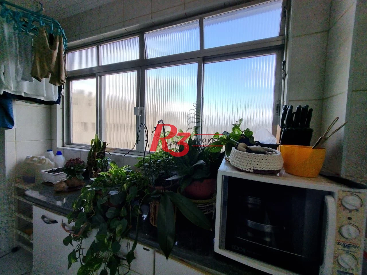 Apartamento com 2 dormitórios à venda, 95 m² por R$ 615.000,00 - Marapé - Santos/SP
