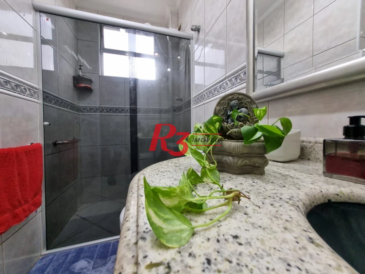 Apartamento com 2 dormitórios à venda, 95 m² por R$ 615.000,00 - Marapé - Santos/SP