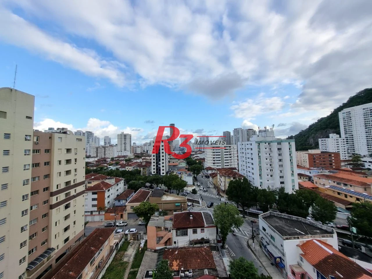 Apartamento com 2 dormitórios à venda, 95 m² por R$ 615.000,00 - Marapé - Santos/SP