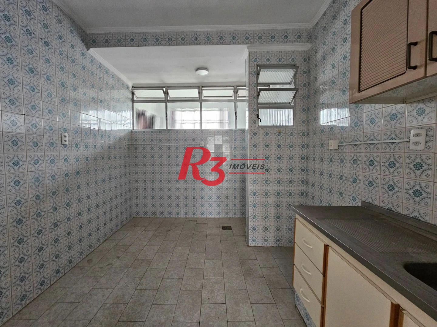 Apartamento com 1 dormitório à venda, 50 m² por R$ 395.000,00 - Boqueirão - Santos/SP
