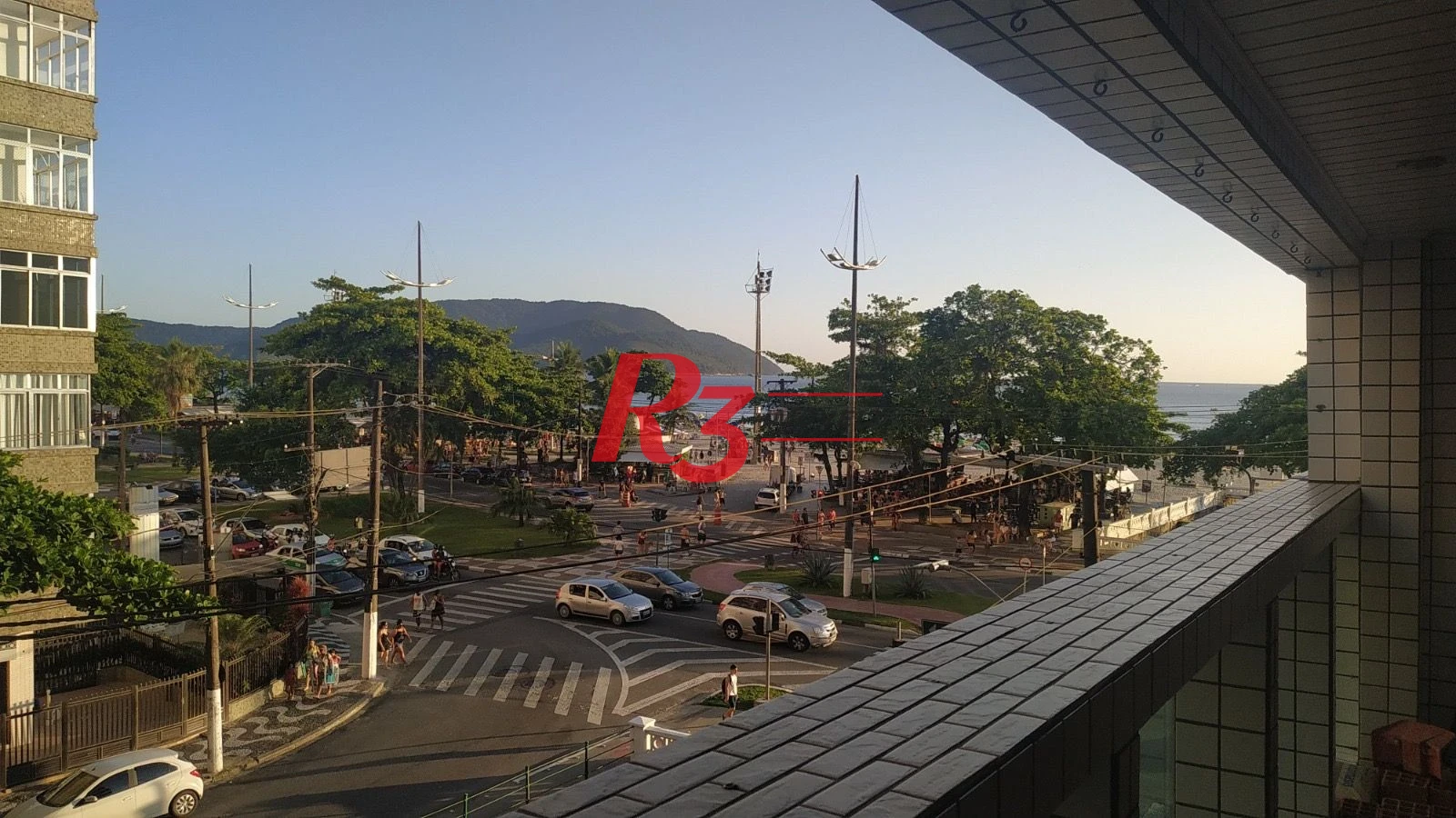 Apartamento para alugar, 74 m² por R$ 4.010,00/mês - Embaré - Santos/SP