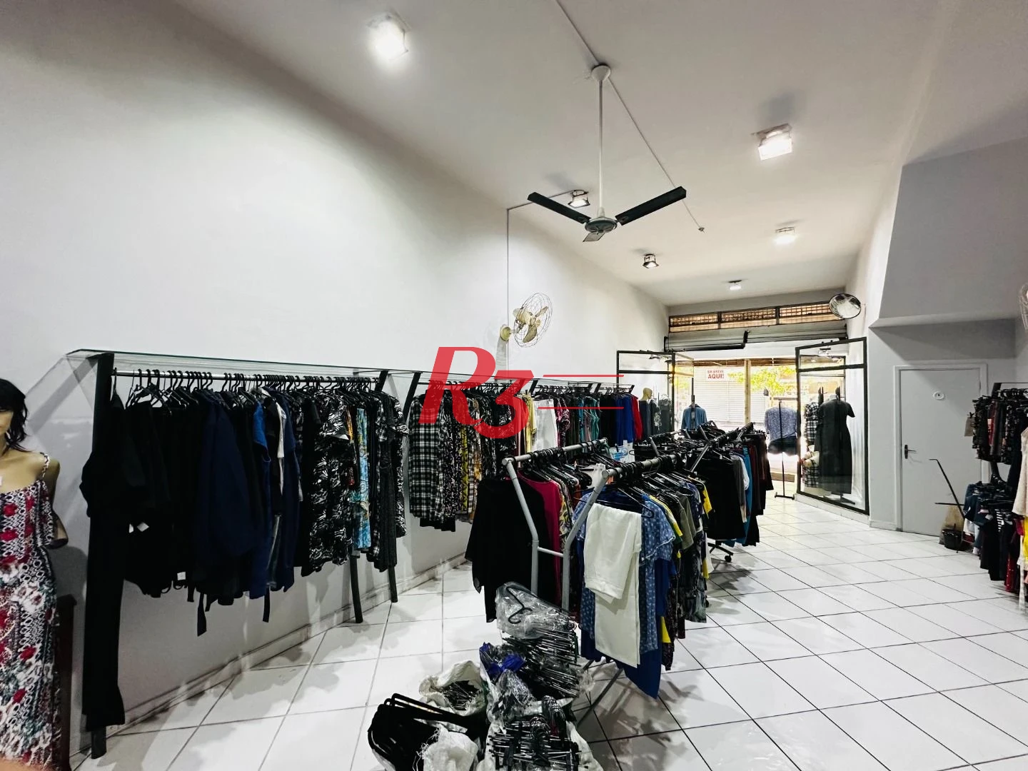 Loja, 70 m² - venda por R$ 420.000,00 ou aluguel por R$ 3.100,00/mês - Centro - Santos/SP