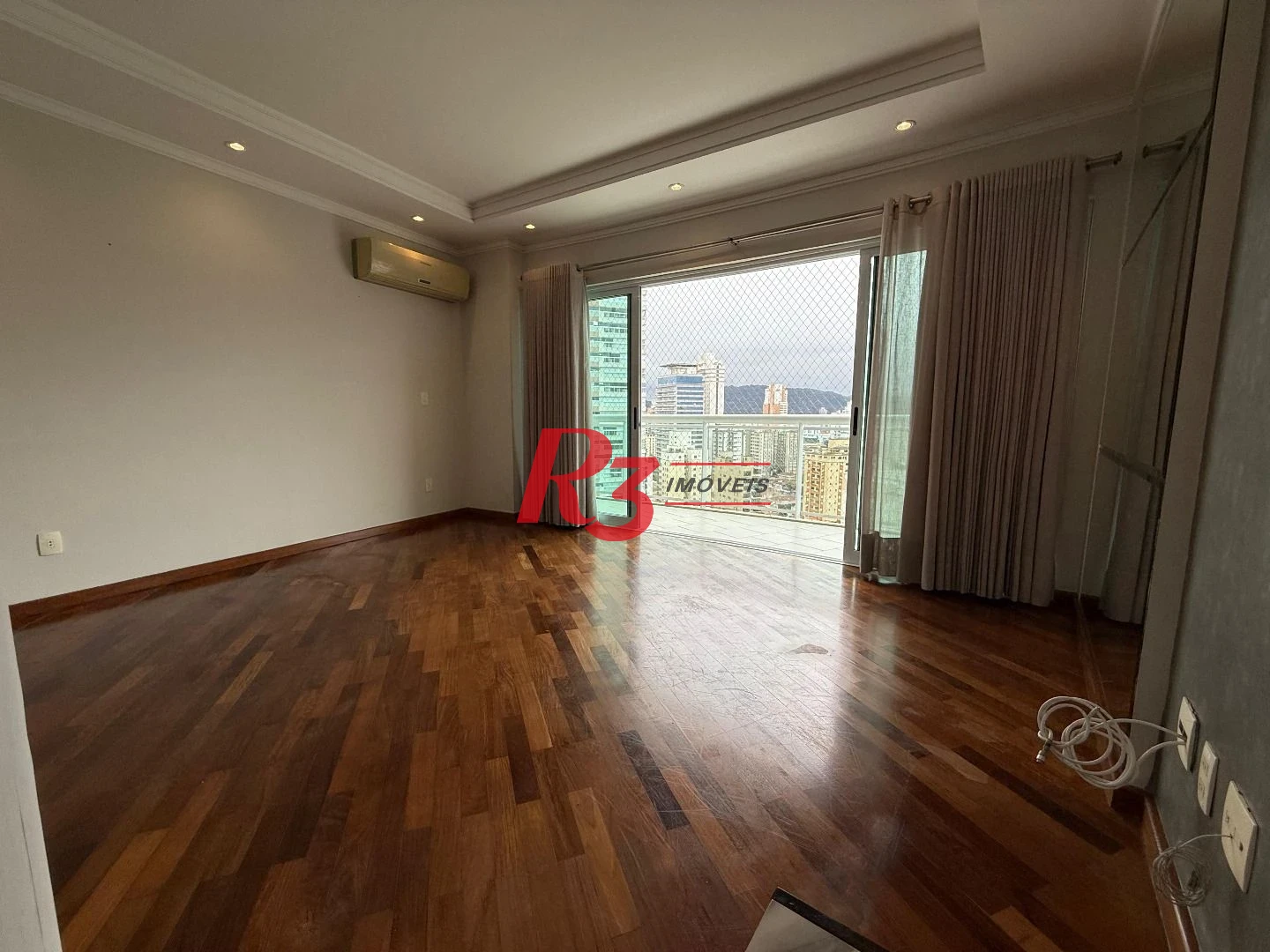 Apartamento com 3 dormitórios à venda, 119 m² por R$ 1.350.000,00 - Boqueirão - Santos/SP