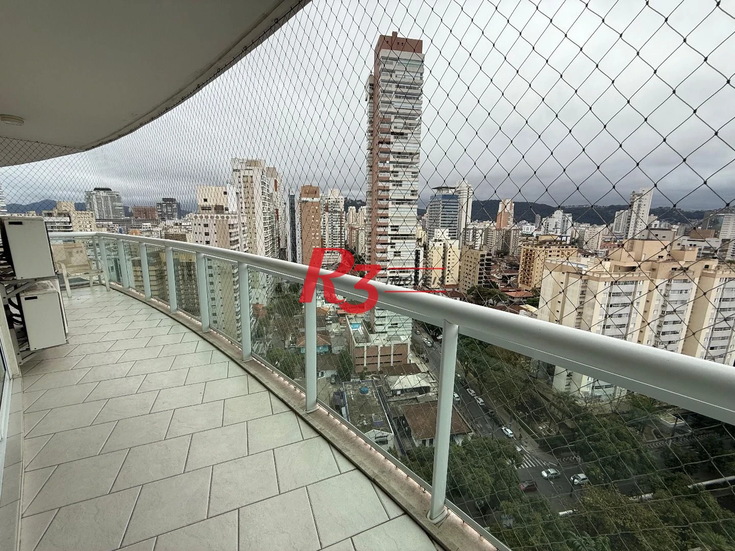 Apartamento com 3 dormitórios à venda, 119 m² por R$ 1.350.000,00 - Boqueirão - Santos/SP