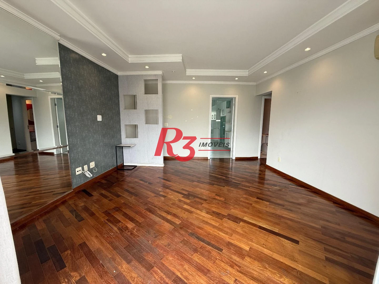 Apartamento com 3 dormitórios à venda, 119 m² por R$ 1.350.000,00 - Boqueirão - Santos/SP