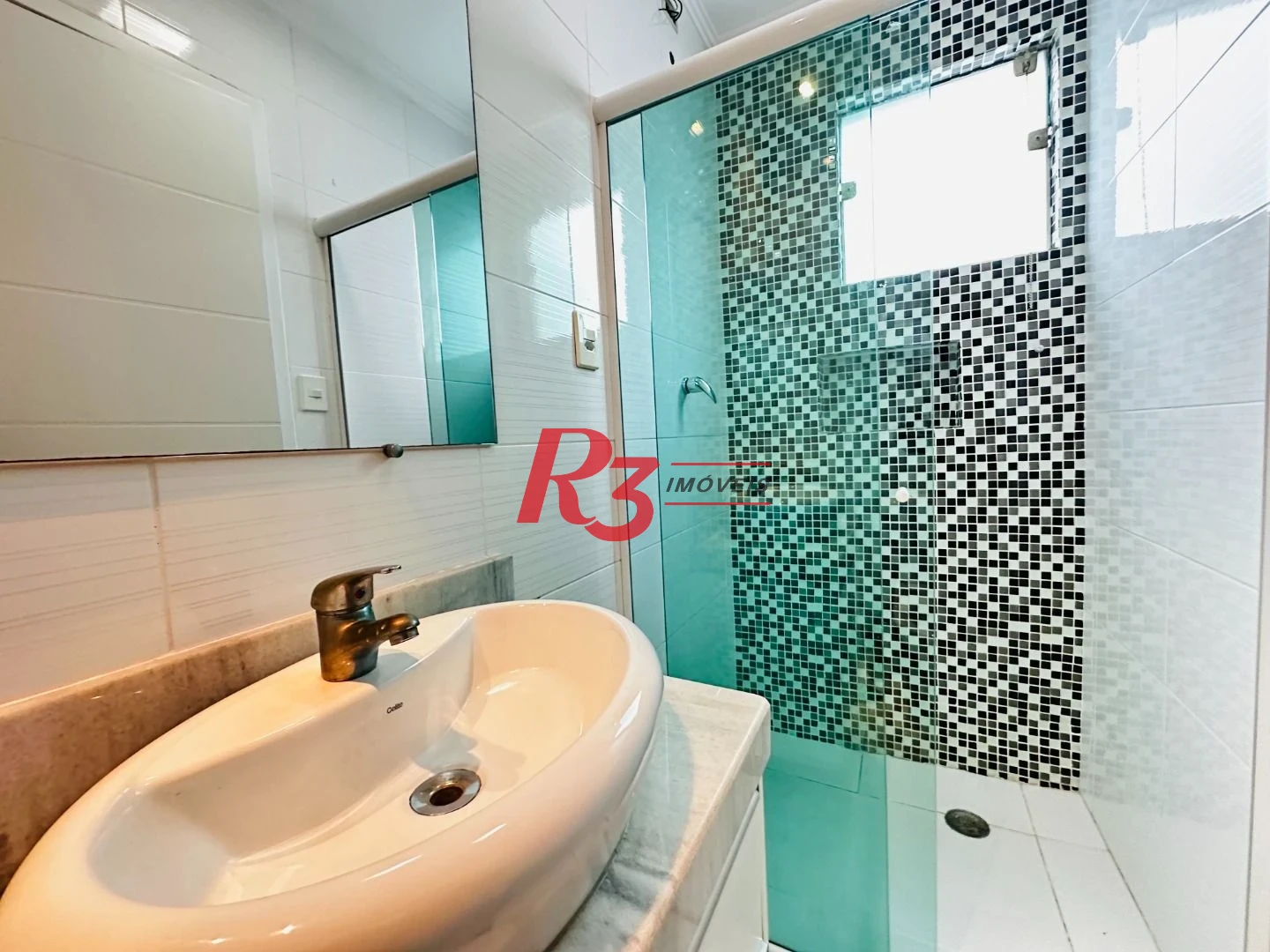 Casa à venda, 210 m² por R$ 1.234.000,00 - Vila Matias - Santos/SP