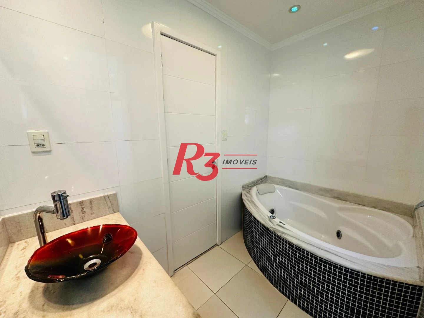 Casa à venda, 210 m² por R$ 1.234.000,00 - Vila Matias - Santos/SP