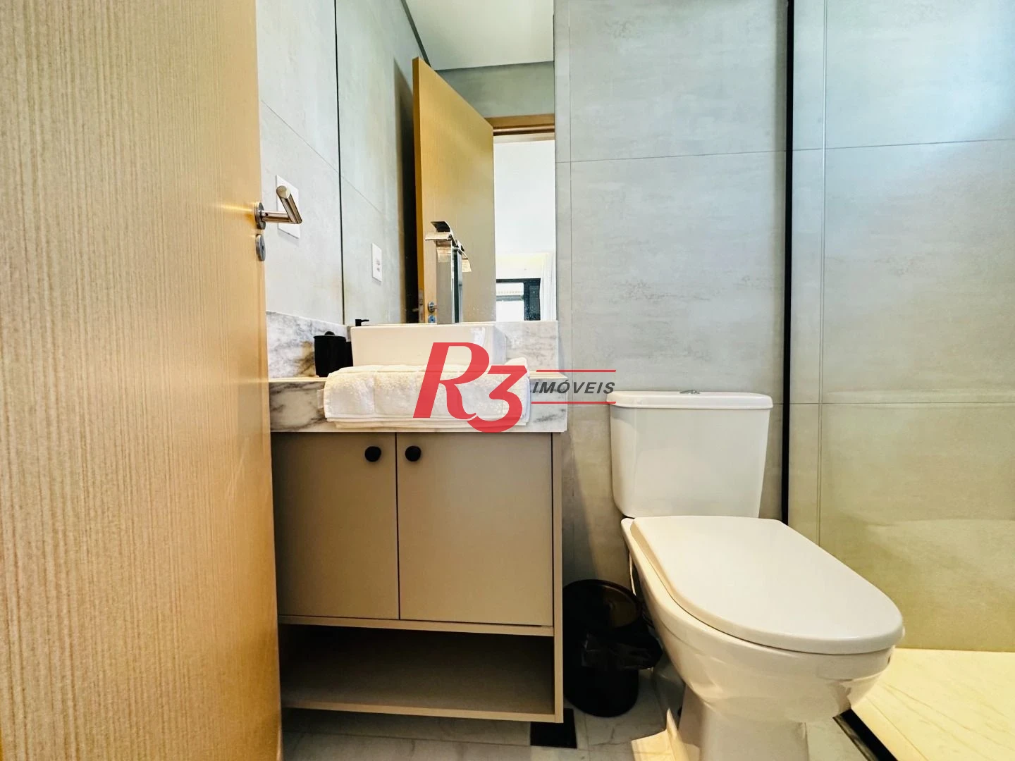 Apartamento com 2 dormitórios à venda, 65 m² por R$ 1.050.000,00 - Ponta da Praia - Santos/SP