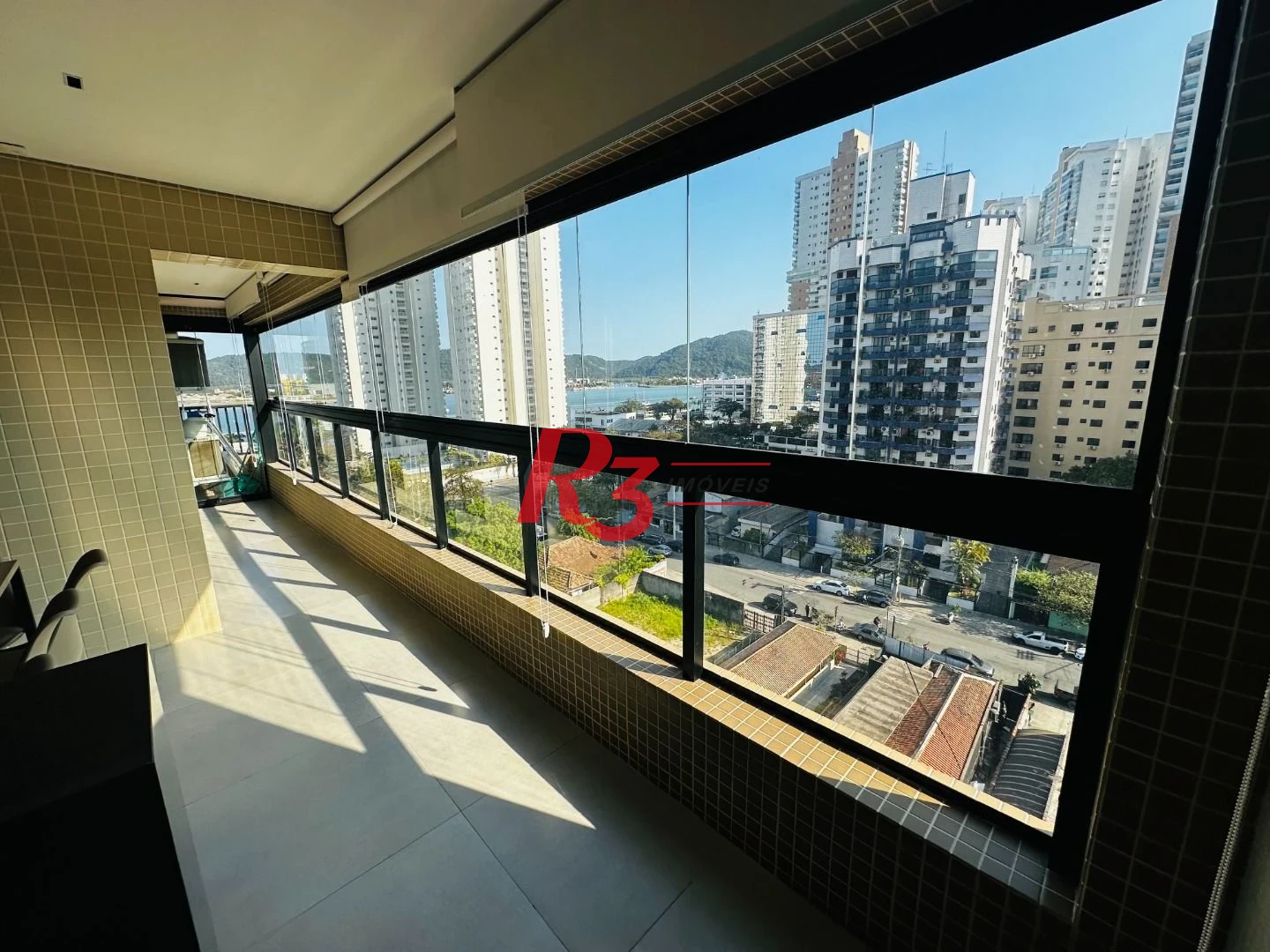 Apartamento com 2 dormitórios à venda, 65 m² por R$ 1.050.000,00 - Ponta da Praia - Santos/SP
