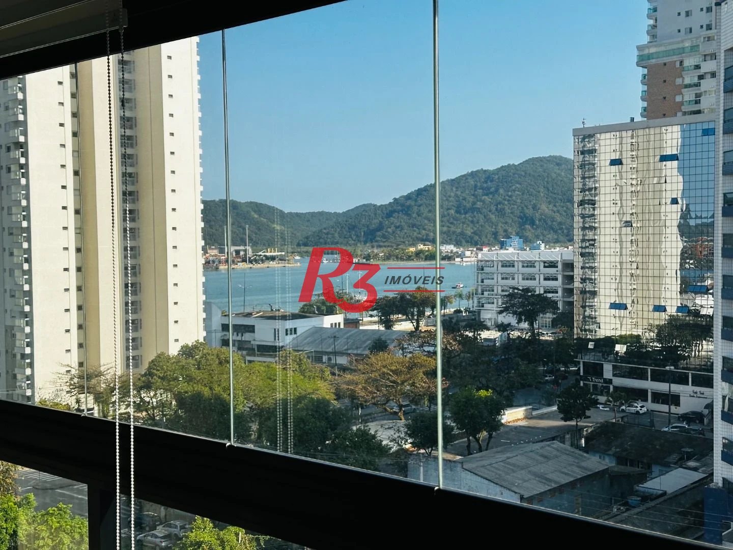 Apartamento com 2 dormitórios à venda, 65 m² por R$ 1.050.000,00 - Ponta da Praia - Santos/SP