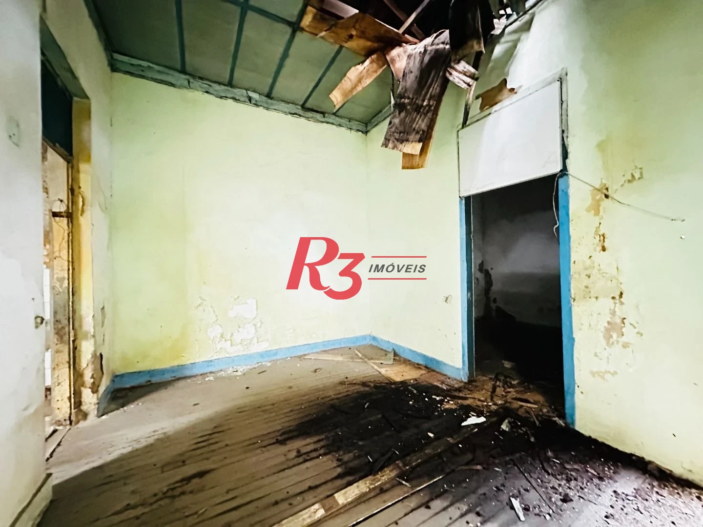 Terreno à venda, 718 m² por R$ 4.004.000,00 - Vila Nova - Santos/SP