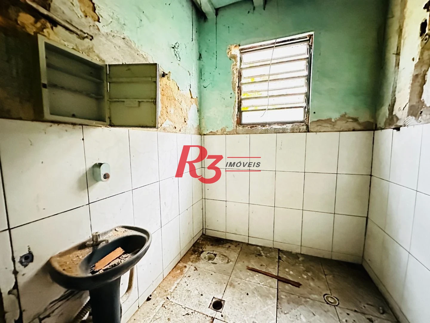 Terreno à venda, 718 m² por R$ 4.004.000,00 - Vila Nova - Santos/SP