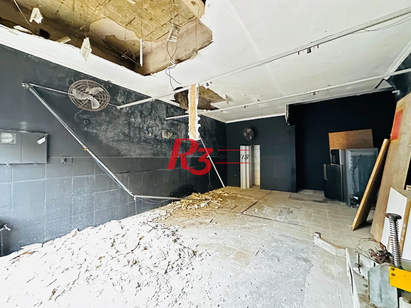 Terreno à venda, 718 m² por R$ 4.004.000,00 - Vila Nova - Santos/SP