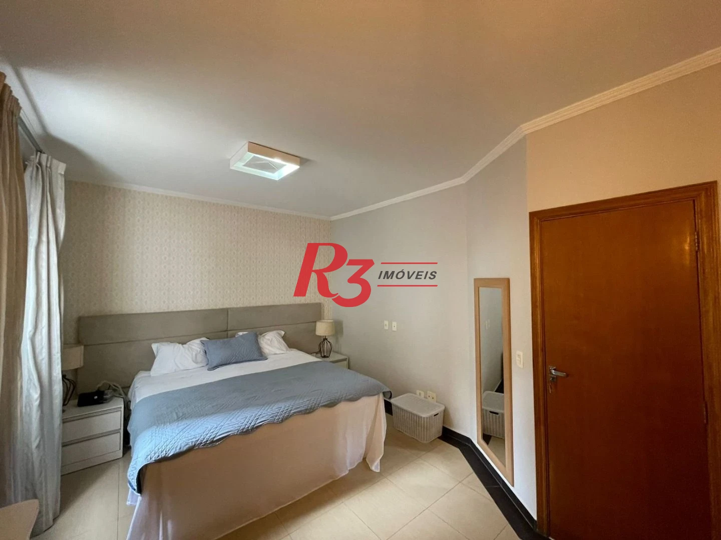 Sobrado, 334 m² - venda por R$ 2.350.000,00 ou aluguel por R$ 18.000,00/mês - Boqueirão - Santos/SP