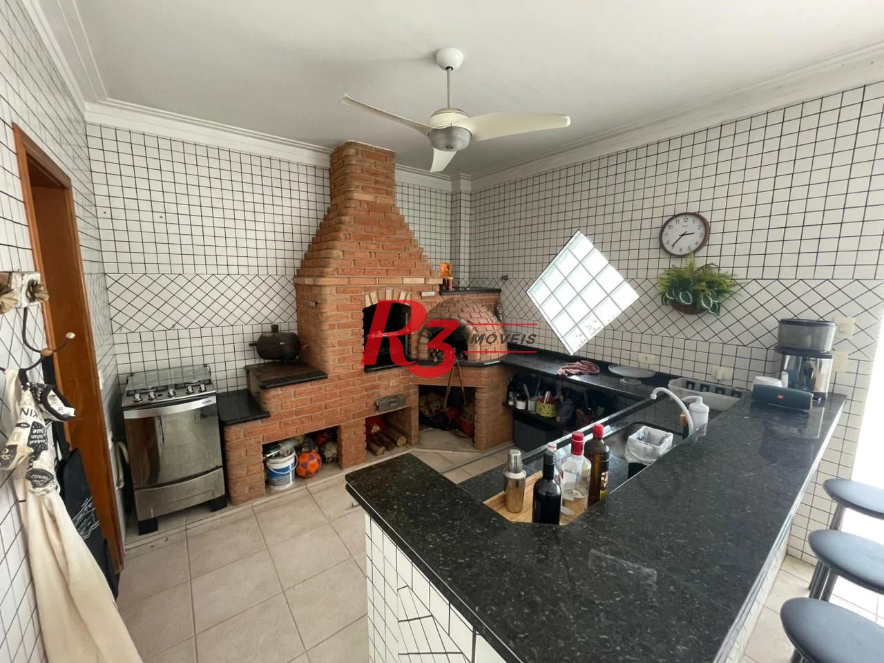 Sobrado, 334 m² - venda por R$ 2.350.000,00 ou aluguel por R$ 18.000,00/mês - Boqueirão - Santos/SP