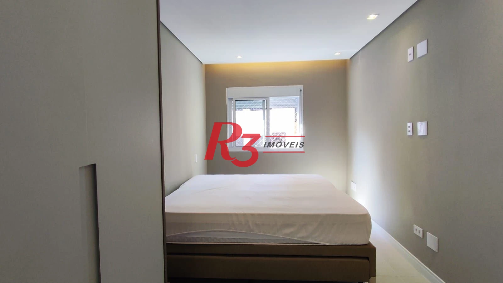 Apartamento com 1 dormitório à venda, 73 m² por R$ 600.000,00 - José Menino - Santos/SP