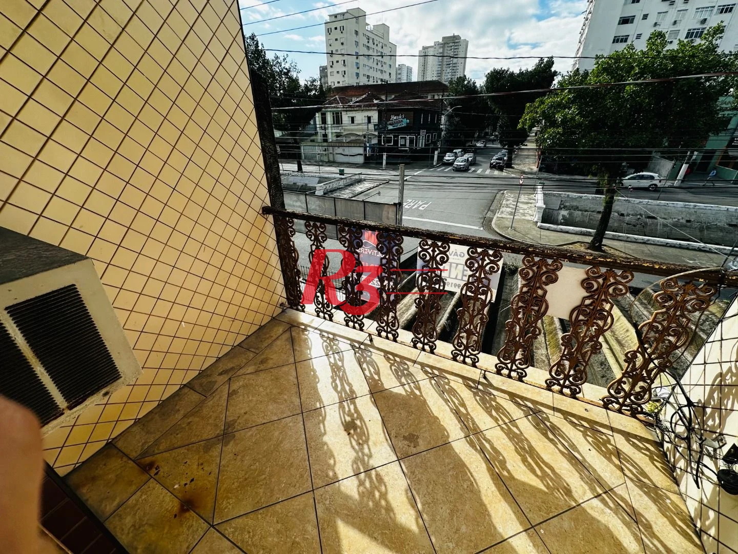 Sobrado com 3 dormitórios à venda, 248 m² por R$ 1.200.000,00 - Vila Belmiro - Santos/SP