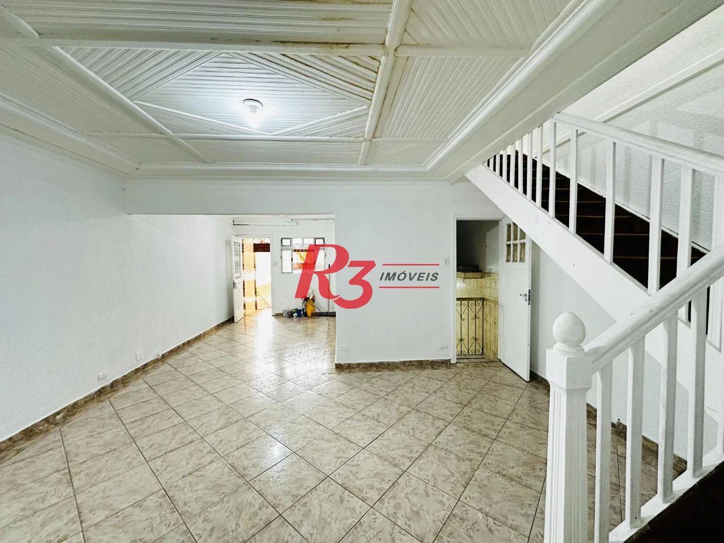 Sobrado com 3 dormitórios à venda, 248 m² por R$ 1.200.000,00 - Vila Belmiro - Santos/SP