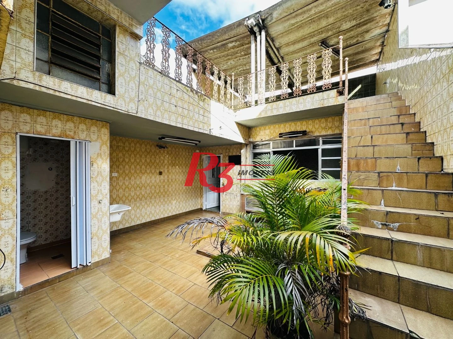 Sobrado com 3 dormitórios à venda, 248 m² por R$ 1.200.000,00 - Vila Belmiro - Santos/SP