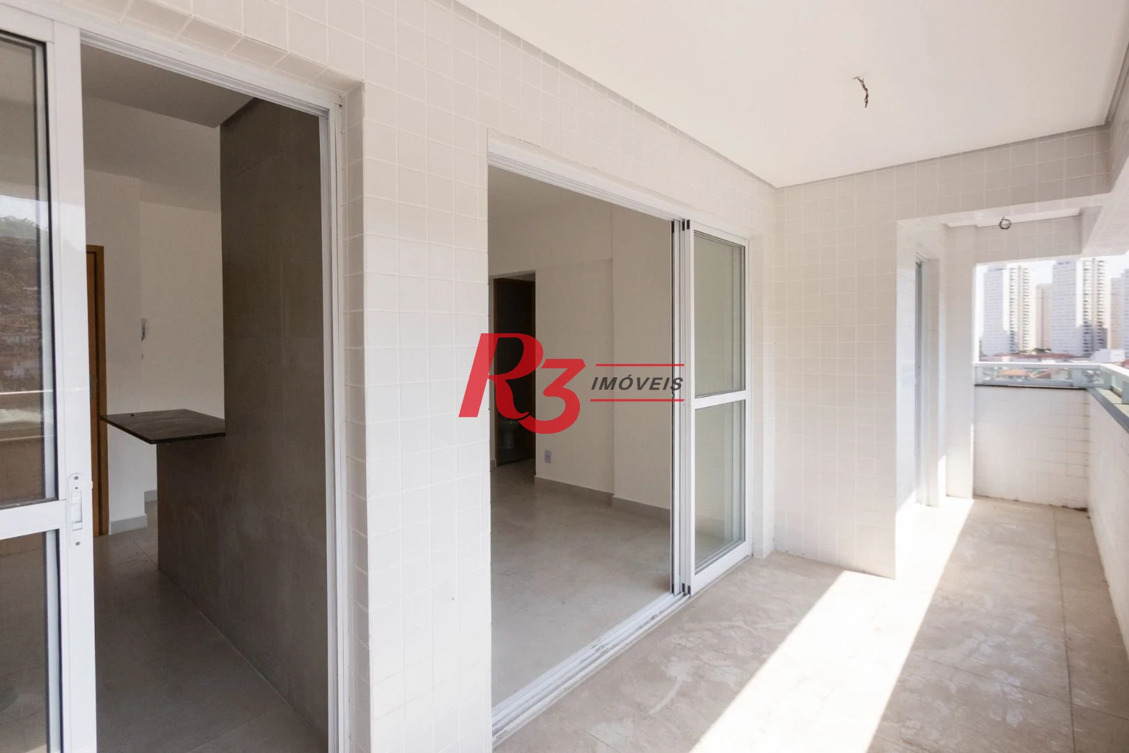 Apartamento com 2 dormitórios à venda, 59 m² por R$ 585.000,00 - Marapé - Santos/SP