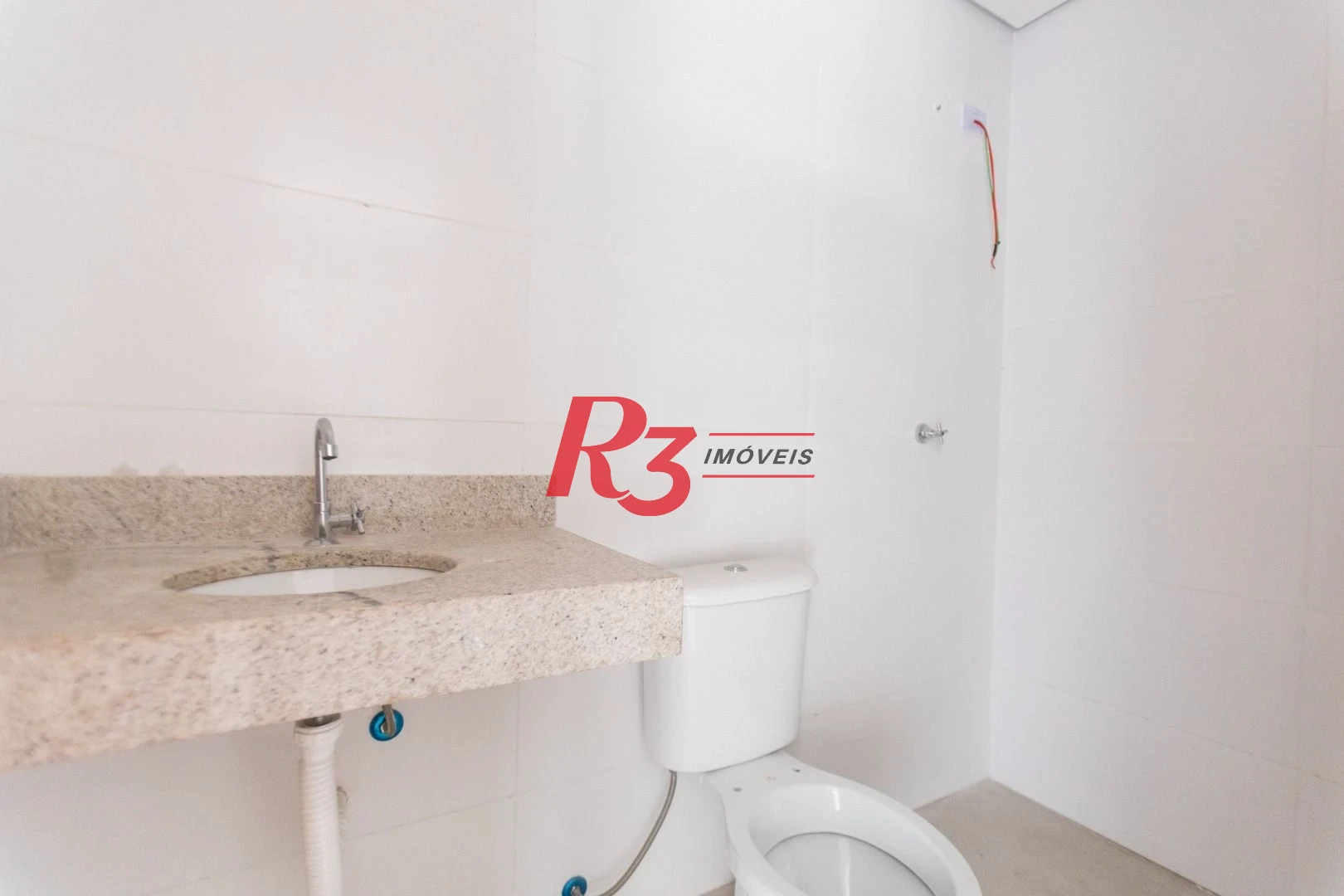 Apartamento com 2 dormitórios à venda, 59 m² por R$ 585.000,00 - Marapé - Santos/SP