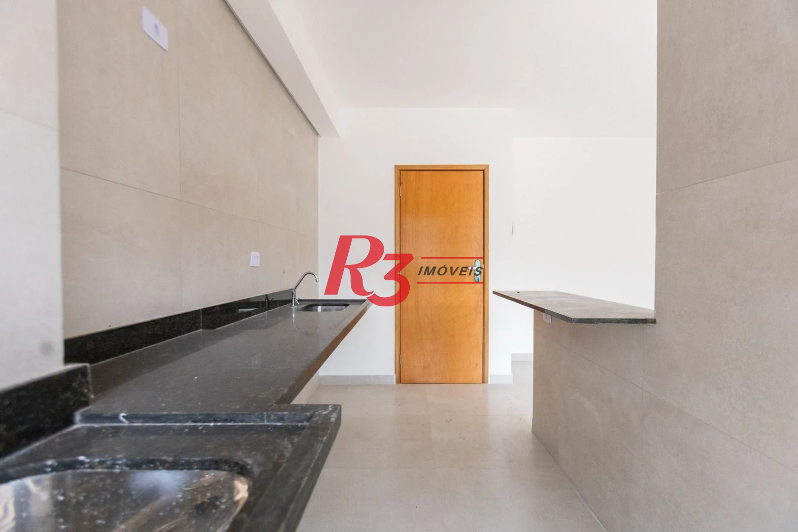 Apartamento com 2 dormitórios à venda, 59 m² por R$ 585.000,00 - Marapé - Santos/SP