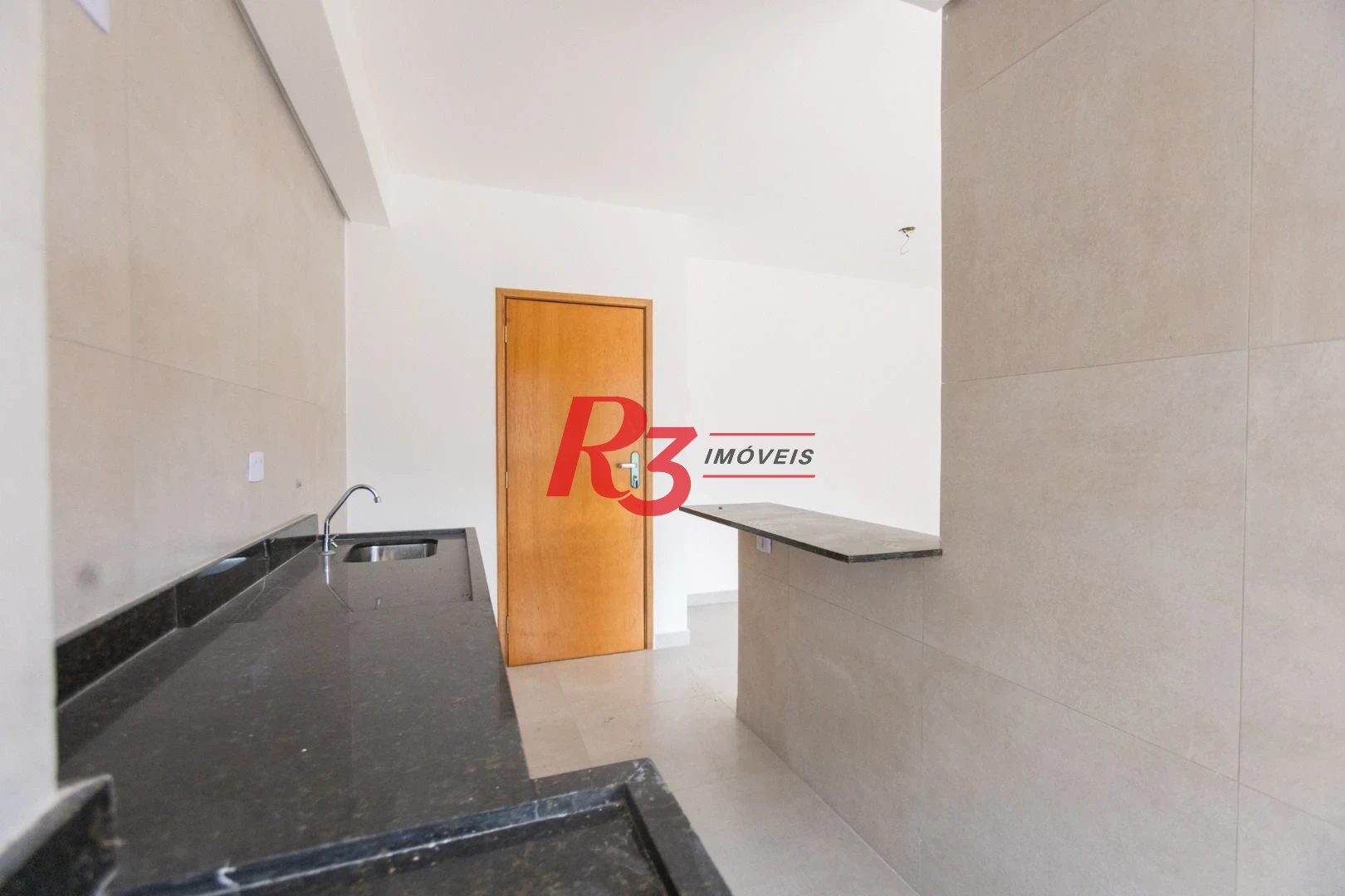 Apartamento com 2 dormitórios à venda, 59 m² por R$ 585.000,00 - Marapé - Santos/SP