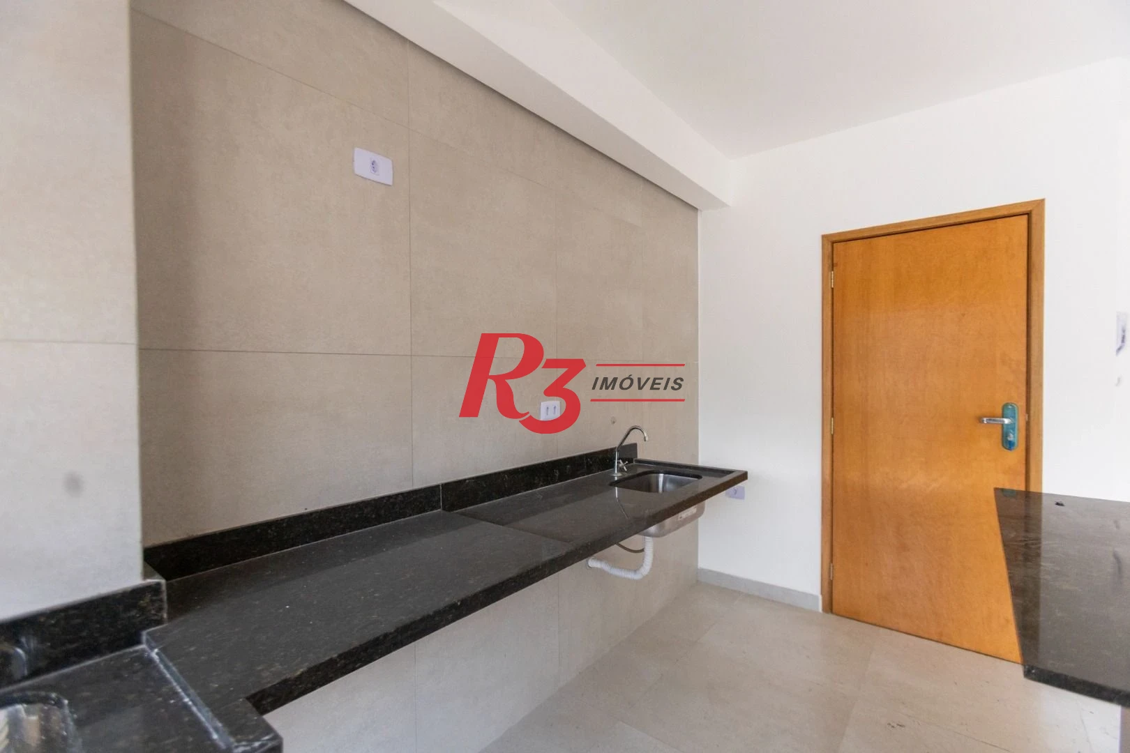 Apartamento com 2 dormitórios à venda, 59 m² por R$ 585.000,00 - Marapé - Santos/SP