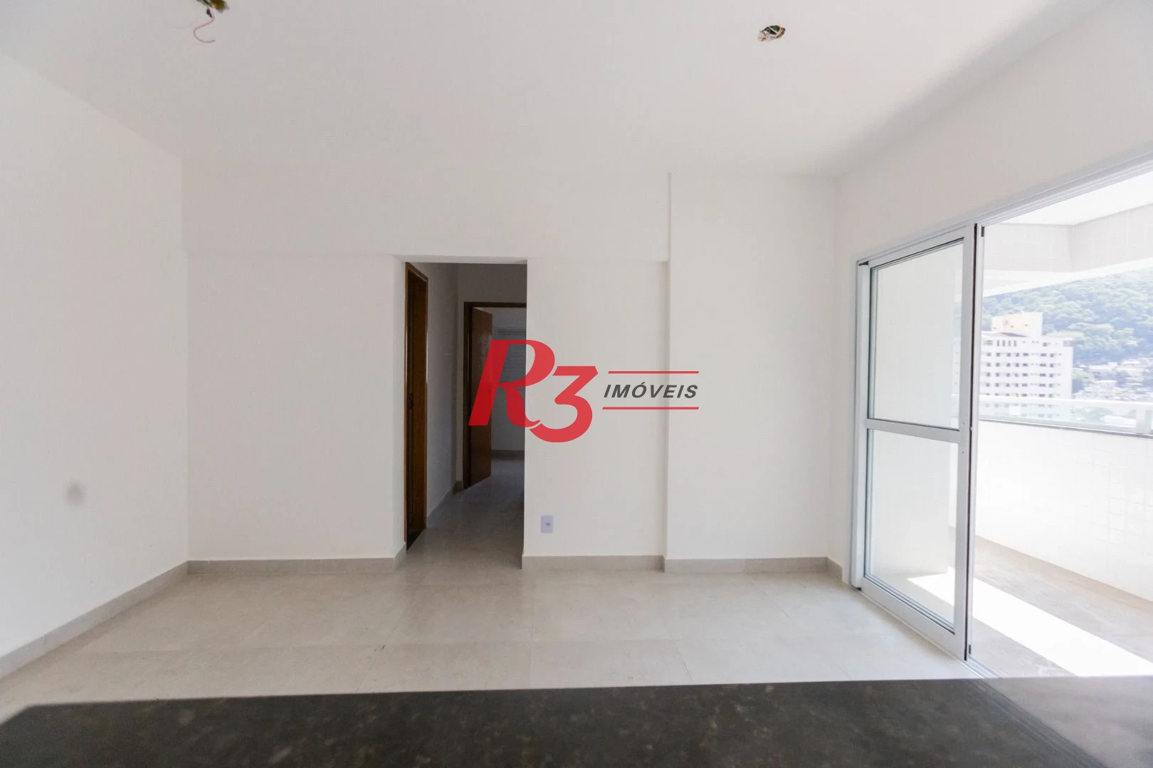 Apartamento com 2 dormitórios à venda, 59 m² por R$ 585.000,00 - Marapé - Santos/SP