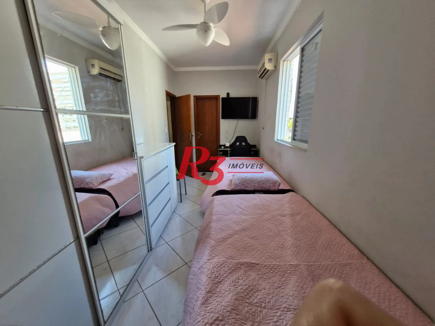 Casa com 4 dormitórios à venda, 231 m² por R$ 1.490.000,00 - Marapé - Santos/SP