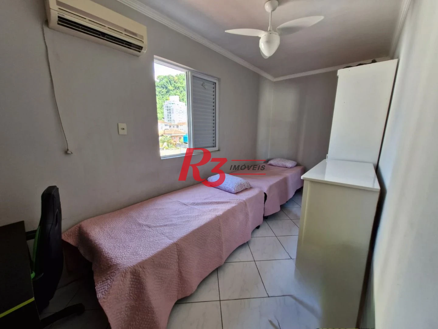 Casa com 4 dormitórios à venda, 231 m² por R$ 1.490.000,00 - Marapé - Santos/SP