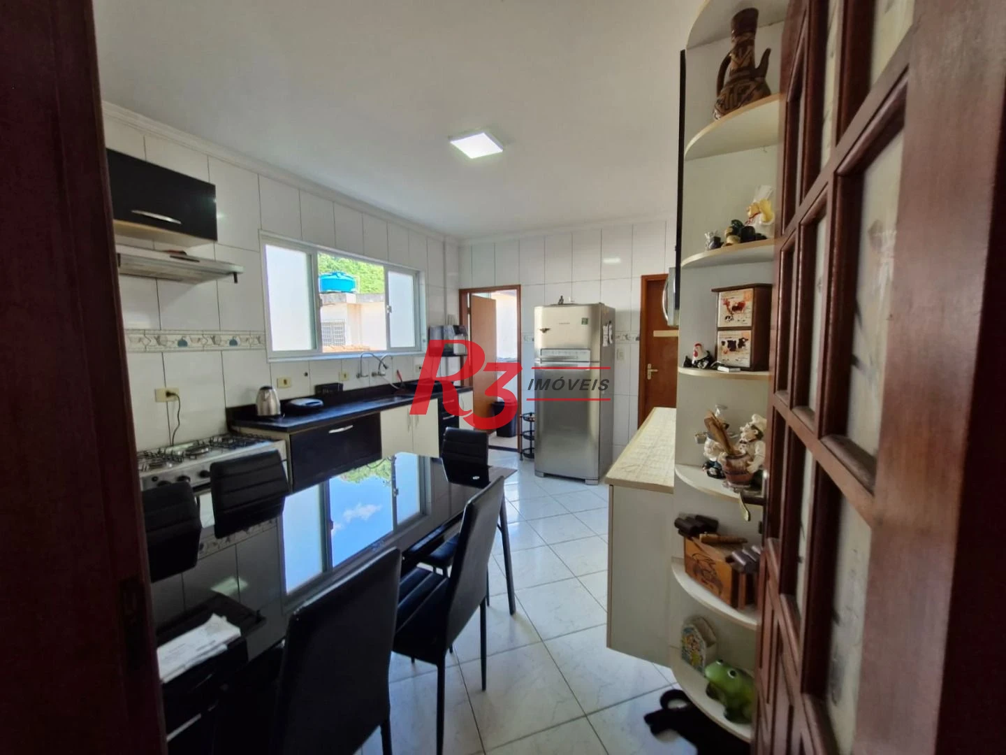 Casa com 4 dormitórios à venda, 231 m² por R$ 1.490.000,00 - Marapé - Santos/SP
