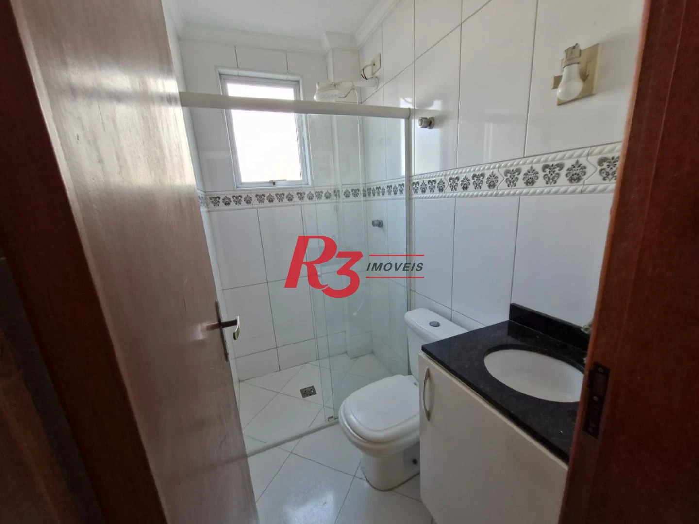 Casa com 4 dormitórios à venda, 231 m² por R$ 1.490.000,00 - Marapé - Santos/SP