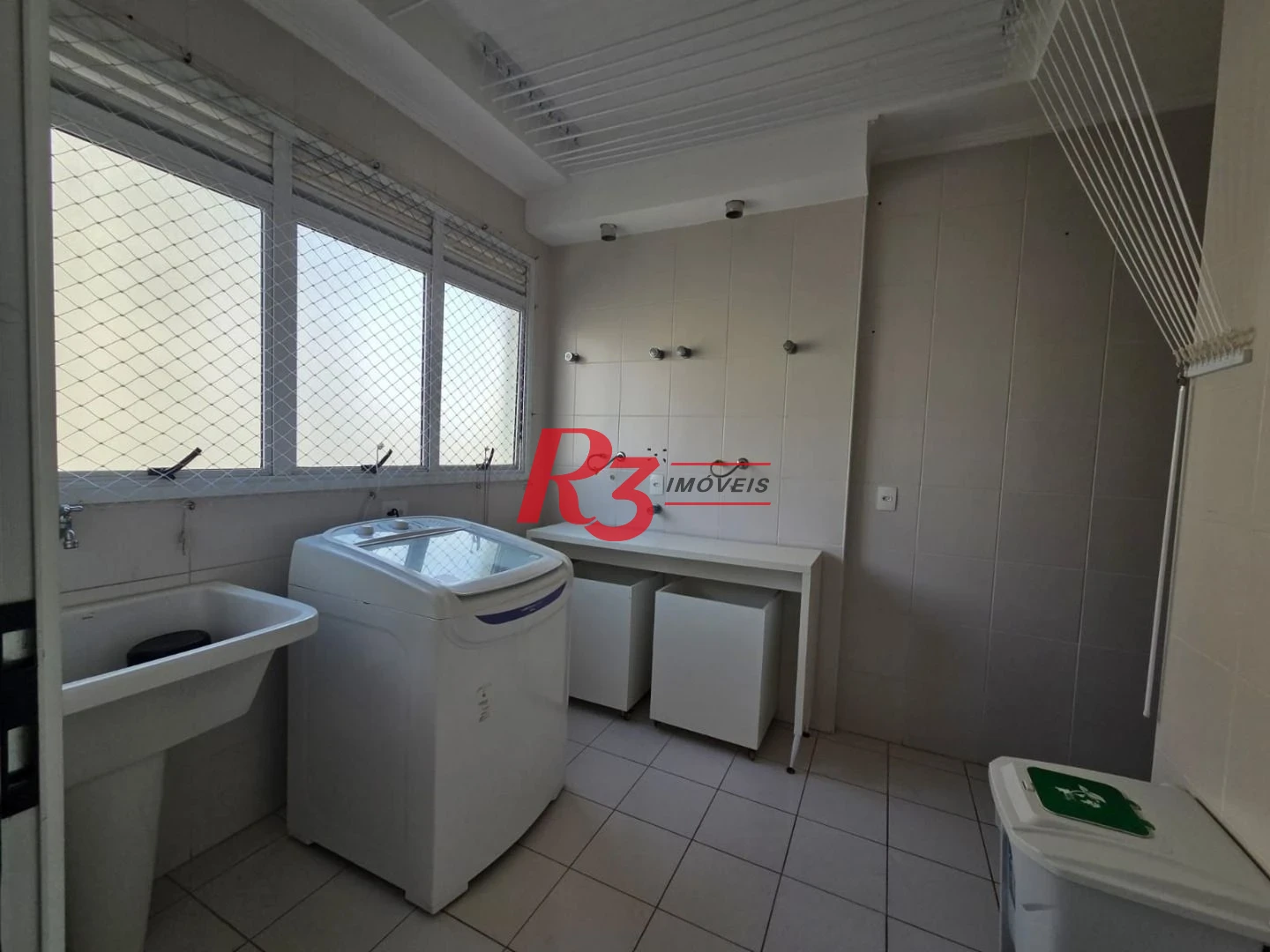 Apartamento com 4 dormitórios, 243 m² - venda por R$ 3.249.000,00 ou aluguel por R$ 15.000,00/mês - Gonzaga - Santos/SP